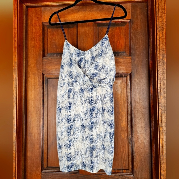 Forever 21 Taupe and Navy Mini Dress small - Picture 1 of 6